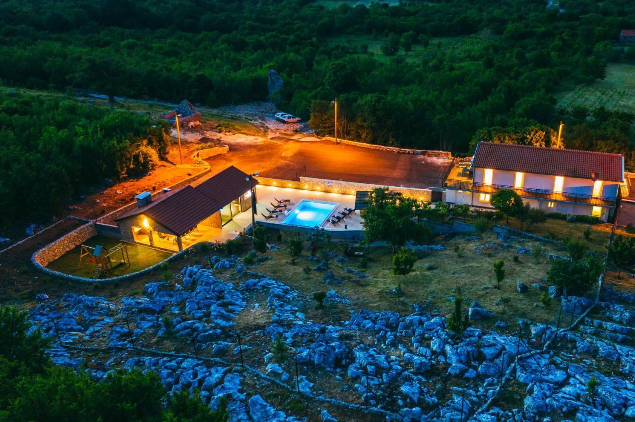 Villa On Stone Velika Čista Buitenkant foto